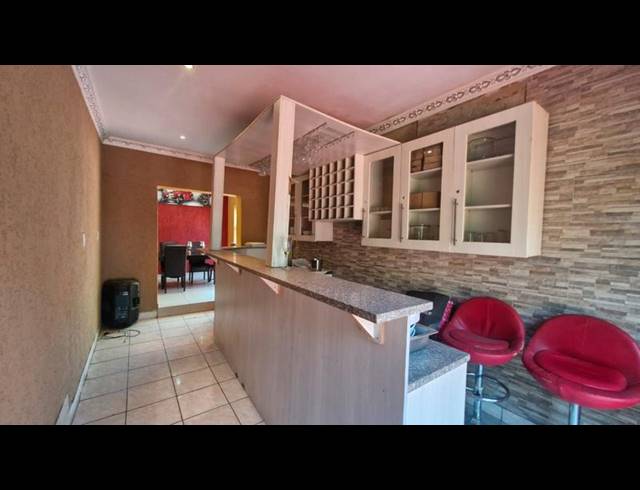 5 BEDROOM HOUSE FOR SALE IN BRACKENDOWNS